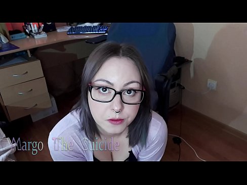 ❤️ Сэксуальная дзяўчына ў акулярах глыбока адсмоктвае фалаімітатар на камеру ❌ Чербанне у порна be.pornfuror.ru ❌