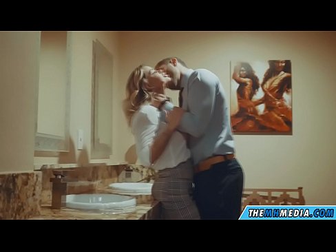 ❤️ Калі грудастая бландынка спакушае цябе ў грамадскім туалете ❌ Чербанне у порна be.pornfuror.ru ❌